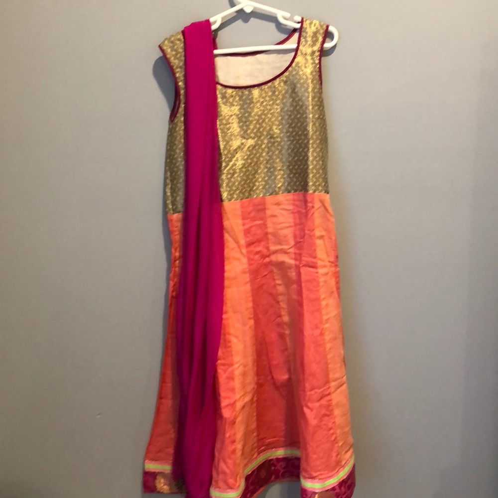 Girls Gold and Pink Kurta/Tunicwith Pink Dupatta